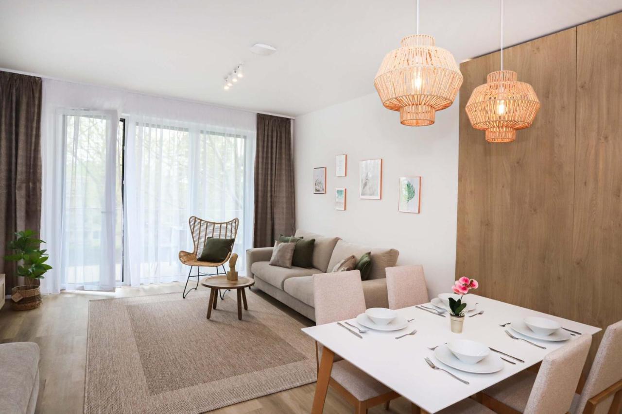 Platan Beach Apartman With Lakeview บาลาตงโบกลาร์ ภายนอก รูปภาพ