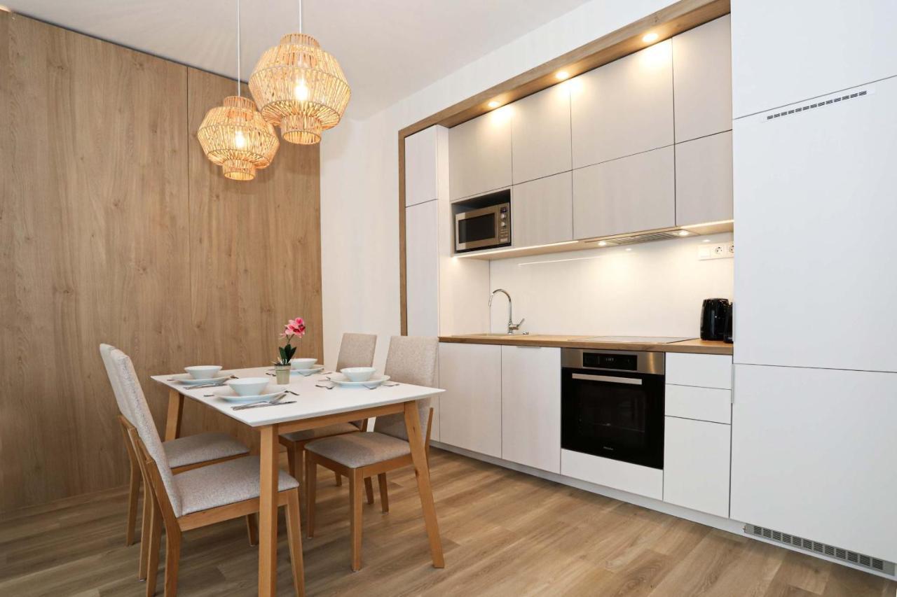 Platan Beach Apartman With Lakeview บาลาตงโบกลาร์ ภายนอก รูปภาพ