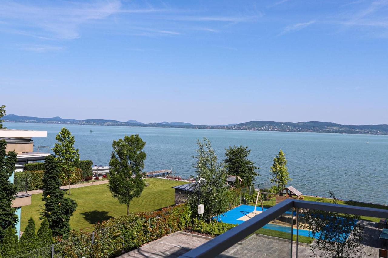 Platan Beach Apartman With Lakeview บาลาตงโบกลาร์ ภายนอก รูปภาพ