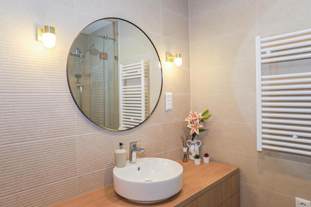 Platan Beach Apartman With Lakeview บาลาตงโบกลาร์ ภายนอก รูปภาพ